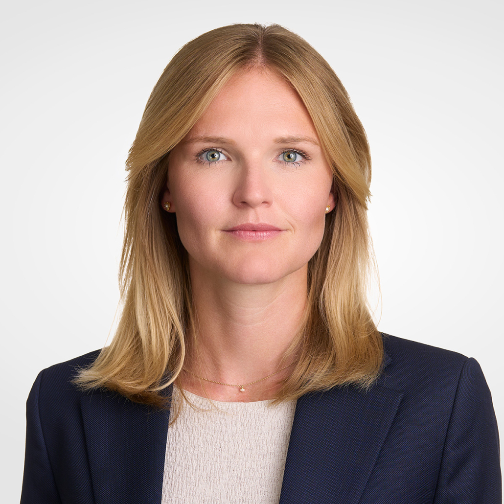 Anna Züst, Associate