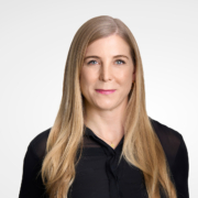 Laura Dijak, 5Gambit Disputes